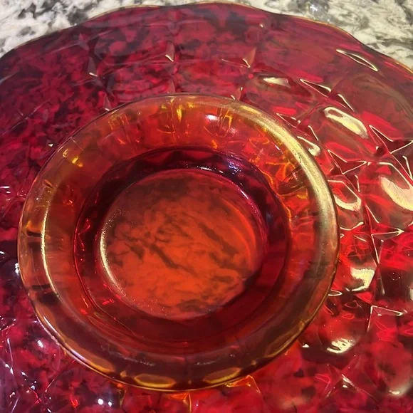 Beautiful Vintage Georgian  Red  Platter.   Possibly Viking? - Picture 3 of 3